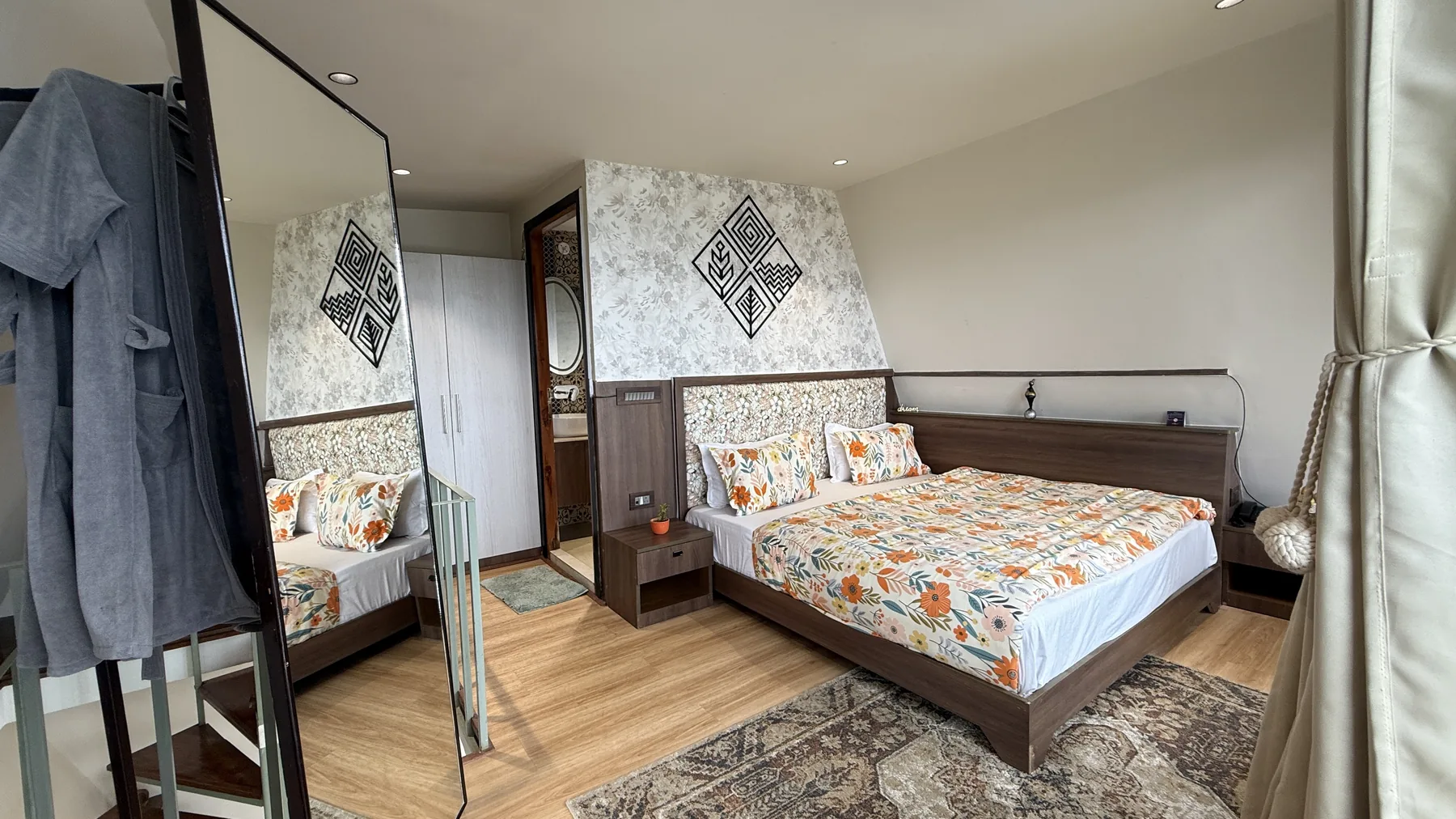 Executive duplex with Himalayan view (Suramya)